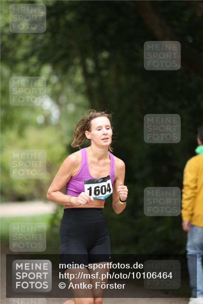 30.08.2026 - Elbe Triathlon Hamburg Antke Förster http://msf.ph/oto/10106464 30.08.2026 12:19:30 Laufen 1604 meine-sportfotos.de