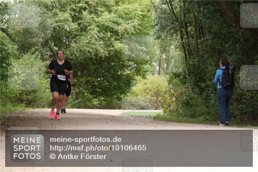 30.08.2026 - Elbe Triathlon Hamburg Antke Förster http://msf.ph/oto/10106465 30.08.2026 12:25:08 Laufen 1416 meine-sportfotos.de