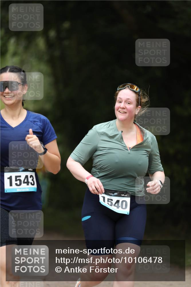 30.08.2026 - Elbe Triathlon Hamburg Antke Förster http://msf.ph/oto/10106478 30.08.2026 12:19:36 Laufen 1543, 1540 meine-sportfotos.de