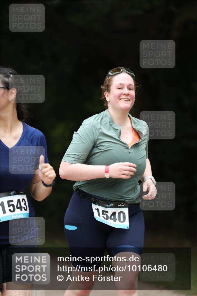 30.08.2026 - Elbe Triathlon Hamburg Antke Förster http://msf.ph/oto/10106480 30.08.2026 12:19:36 Laufen 1543, 1540 meine-sportfotos.de