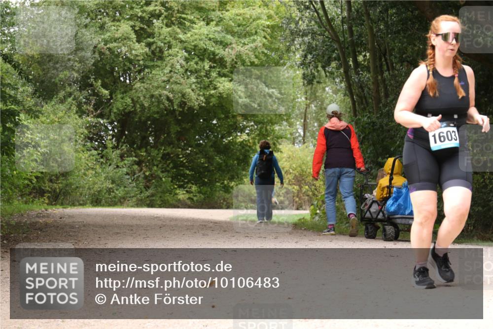 30.08.2026 - Elbe Triathlon Hamburg Antke Förster http://msf.ph/oto/10106483 30.08.2026 12:25:16 Laufen 1603 meine-sportfotos.de