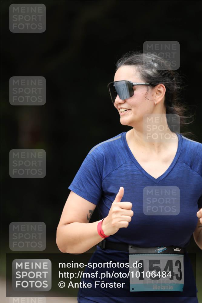30.08.2026 - Elbe Triathlon Hamburg Antke Förster http://msf.ph/oto/10106484 30.08.2026 12:19:37 Laufen 1543 meine-sportfotos.de