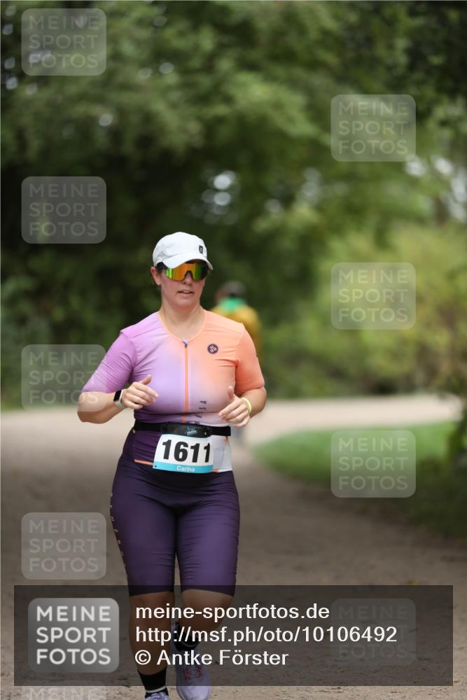 30.08.2026 - Elbe Triathlon Hamburg Antke Förster http://msf.ph/oto/10106492 30.08.2026 12:19:51 Laufen 1611 meine-sportfotos.de