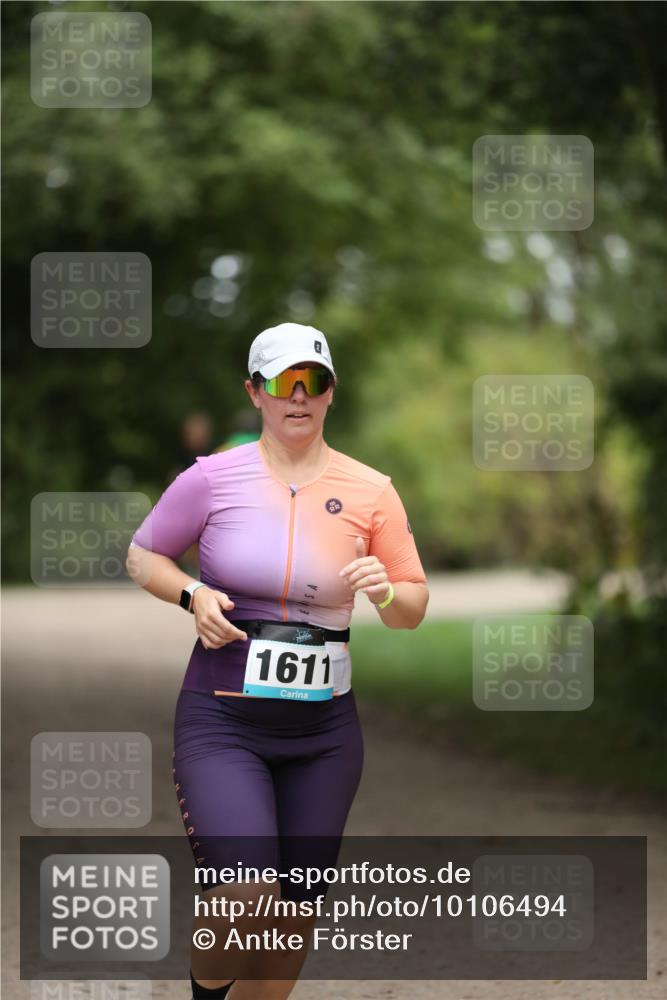 30.08.2026 - Elbe Triathlon Hamburg Antke Förster http://msf.ph/oto/10106494 30.08.2026 12:19:52 Laufen 1611 meine-sportfotos.de