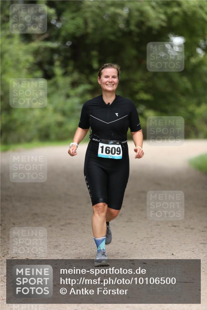 30.08.2026 - Elbe Triathlon Hamburg Antke Förster http://msf.ph/oto/10106500 30.08.2026 12:20:05 Laufen 7, 1609 meine-sportfotos.de