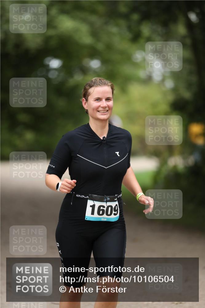 30.08.2026 - Elbe Triathlon Hamburg Antke Förster http://msf.ph/oto/10106504 30.08.2026 12:20:06 Laufen 1609 meine-sportfotos.de