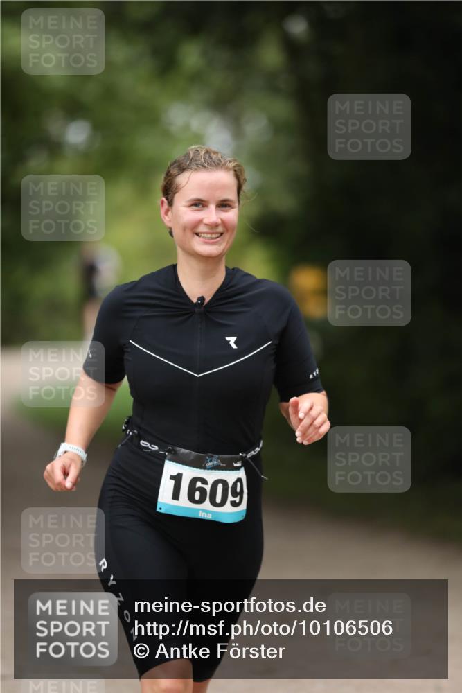 30.08.2026 - Elbe Triathlon Hamburg Antke Förster http://msf.ph/oto/10106506 30.08.2026 12:20:07 Laufen 1609 meine-sportfotos.de