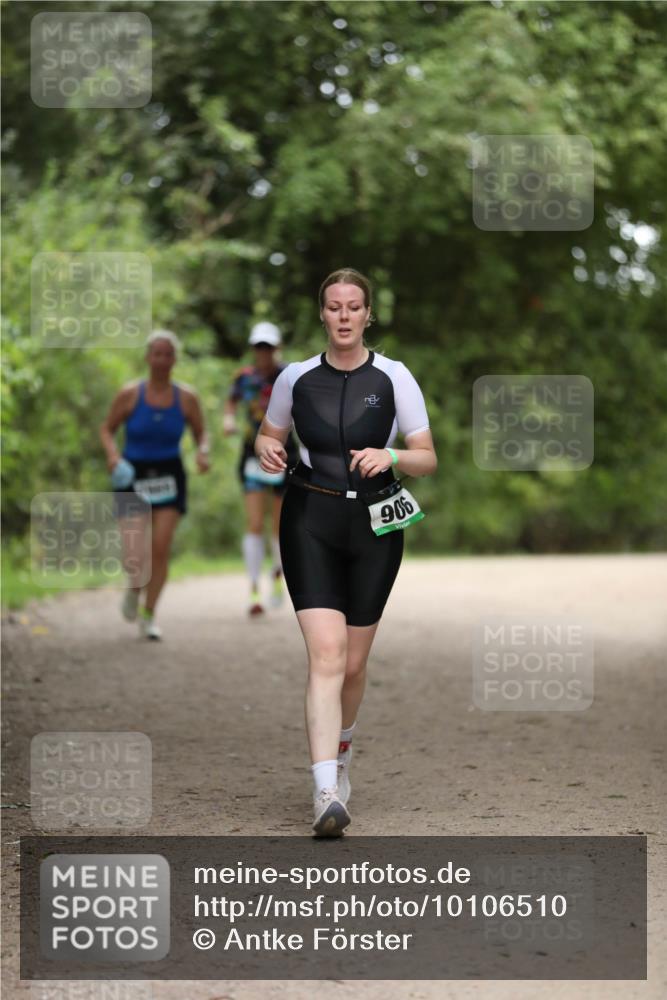 30.08.2026 - Elbe Triathlon Hamburg Antke Förster http://msf.ph/oto/10106510 30.08.2026 12:20:23 Laufen 996 meine-sportfotos.de