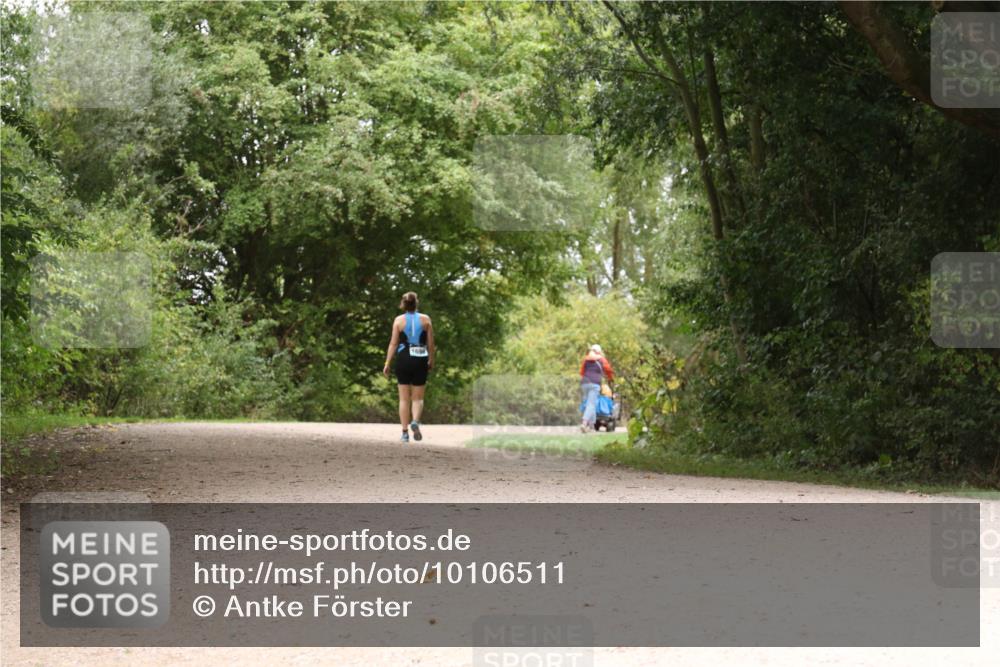 30.08.2026 - Elbe Triathlon Hamburg Antke Förster http://msf.ph/oto/10106511 30.08.2026 12:25:48 Laufen 1698 meine-sportfotos.de