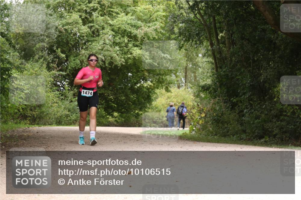 30.08.2026 - Elbe Triathlon Hamburg Antke Förster http://msf.ph/oto/10106515 30.08.2026 12:26:36 Laufen 1474 meine-sportfotos.de