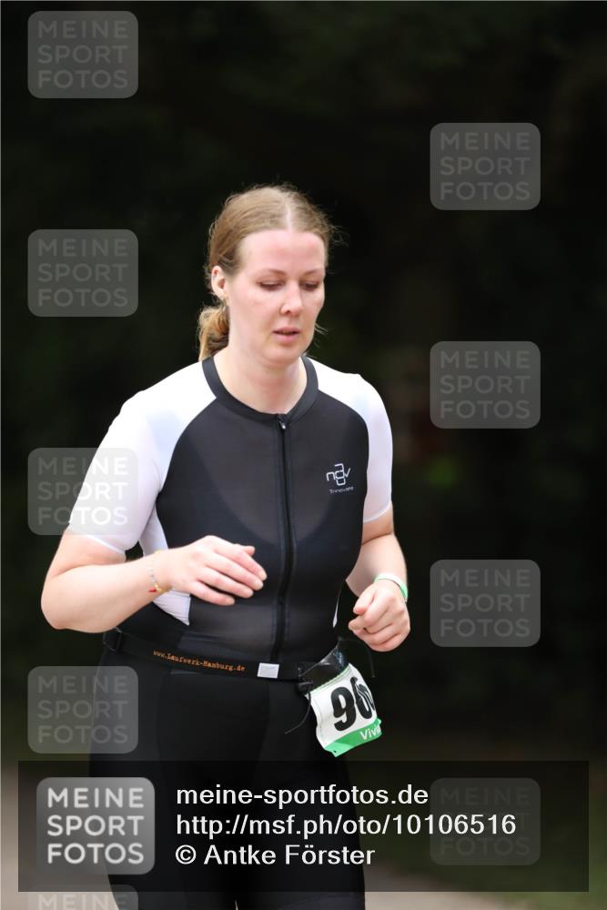 30.08.2026 - Elbe Triathlon Hamburg Antke Förster http://msf.ph/oto/10106516 30.08.2026 12:20:26 Laufen 90 meine-sportfotos.de