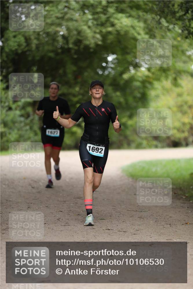 30.08.2026 - Elbe Triathlon Hamburg Antke Förster http://msf.ph/oto/10106530 30.08.2026 12:20:44 Laufen 1622, 1692 meine-sportfotos.de