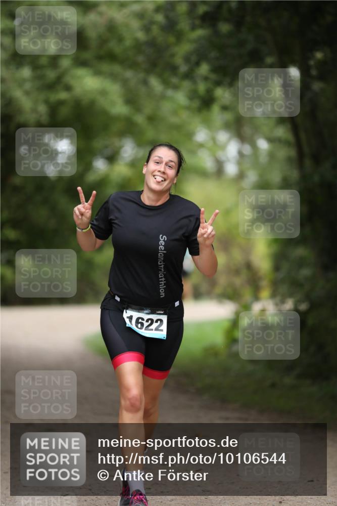 30.08.2026 - Elbe Triathlon Hamburg Antke Förster http://msf.ph/oto/10106544 30.08.2026 12:20:48 Laufen 1622 meine-sportfotos.de