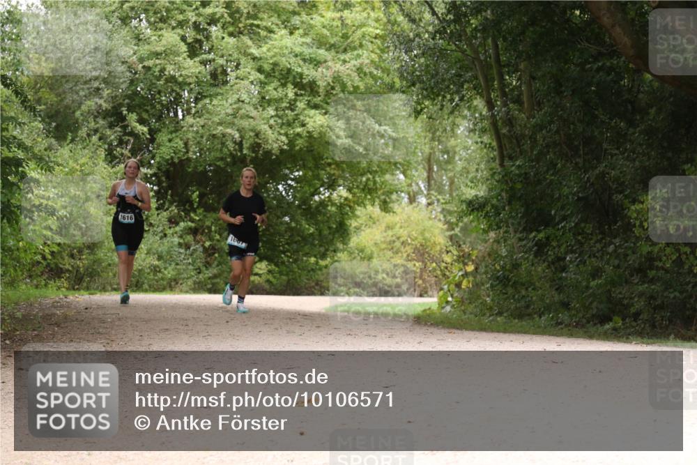 30.08.2026 - Elbe Triathlon Hamburg Antke Förster http://msf.ph/oto/10106571 30.08.2026 12:27:49 Laufen 1616, 18 meine-sportfotos.de