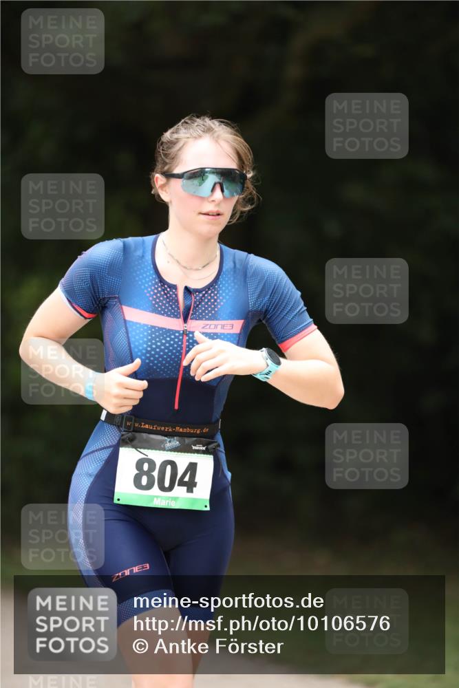 30.08.2026 - Elbe Triathlon Hamburg Antke Förster http://msf.ph/oto/10106576 30.08.2026 12:21:32 Laufen 804, 3 meine-sportfotos.de