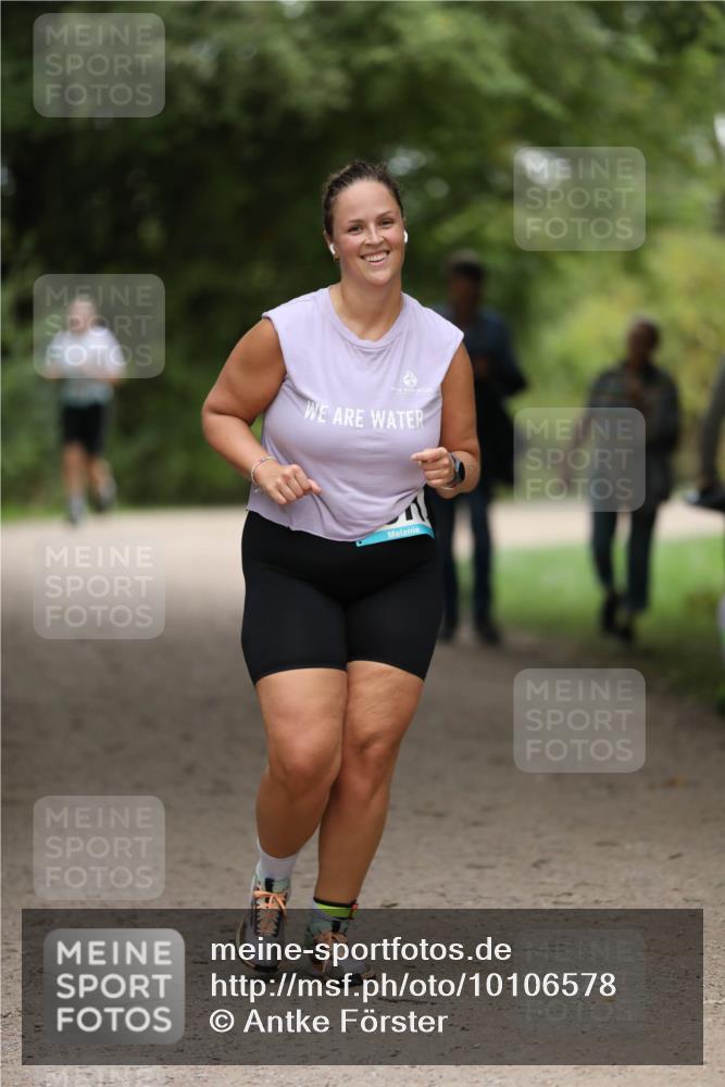 30.08.2026 - Elbe Triathlon Hamburg Antke Förster http://msf.ph/oto/10106578 30.08.2026 12:21:35 Laufen  meine-sportfotos.de