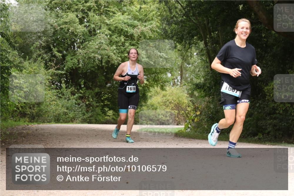 30.08.2026 - Elbe Triathlon Hamburg Antke Förster http://msf.ph/oto/10106579 30.08.2026 12:27:53 Laufen 1616, 3, 1 meine-sportfotos.de