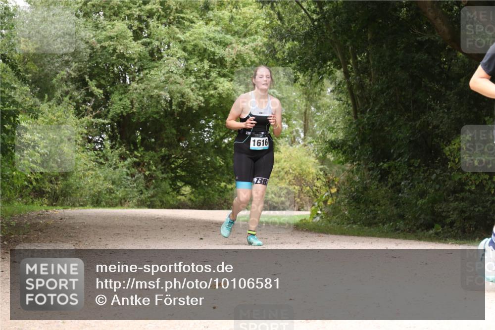 30.08.2026 - Elbe Triathlon Hamburg Antke Förster http://msf.ph/oto/10106581 30.08.2026 12:27:54 Laufen 1616, 3 meine-sportfotos.de