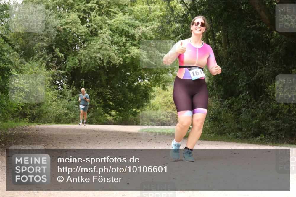 30.08.2026 - Elbe Triathlon Hamburg Antke Förster http://msf.ph/oto/10106601 30.08.2026 12:28:40 Laufen 161 meine-sportfotos.de