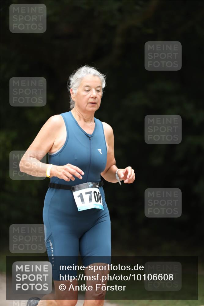 30.08.2026 - Elbe Triathlon Hamburg Antke Förster http://msf.ph/oto/10106608 30.08.2026 12:21:55 Laufen 1700 meine-sportfotos.de