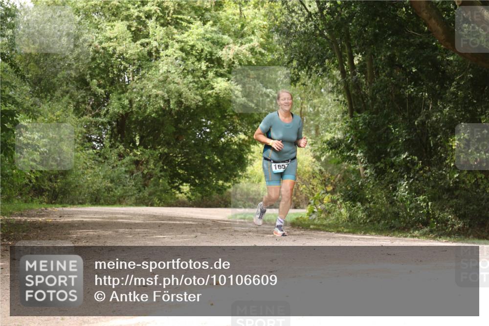 30.08.2026 - Elbe Triathlon Hamburg Antke Förster http://msf.ph/oto/10106609 30.08.2026 12:28:50 Laufen 1657 meine-sportfotos.de