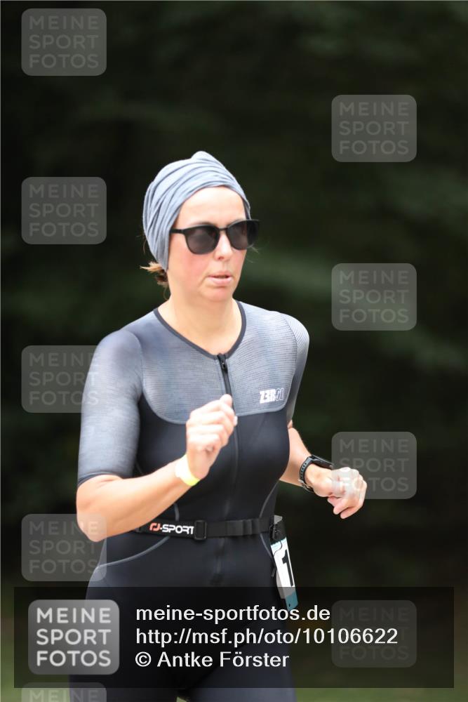 30.08.2026 - Elbe Triathlon Hamburg Antke Förster http://msf.ph/oto/10106622 30.08.2026 12:22:06 Laufen 3, 00 meine-sportfotos.de