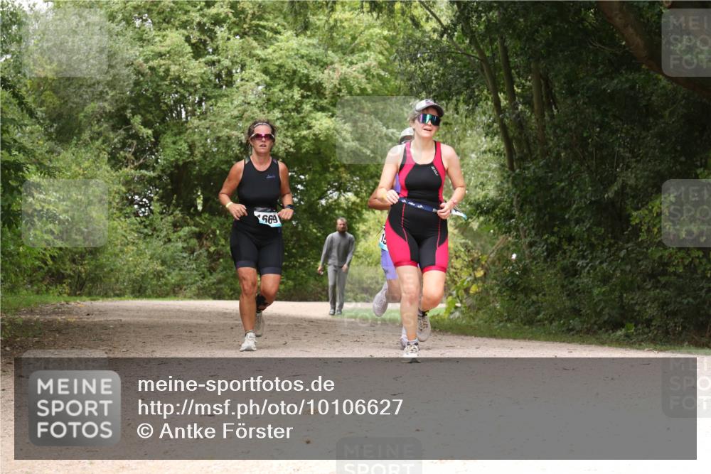 30.08.2026 - Elbe Triathlon Hamburg Antke Förster http://msf.ph/oto/10106627 30.08.2026 12:29:19 Laufen 669, 1 meine-sportfotos.de