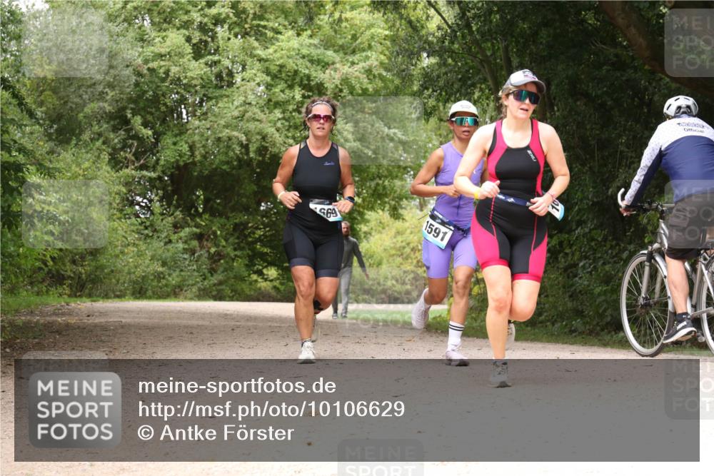 30.08.2026 - Elbe Triathlon Hamburg Antke Förster http://msf.ph/oto/10106629 30.08.2026 12:29:19 Laufen 669, 1591 meine-sportfotos.de