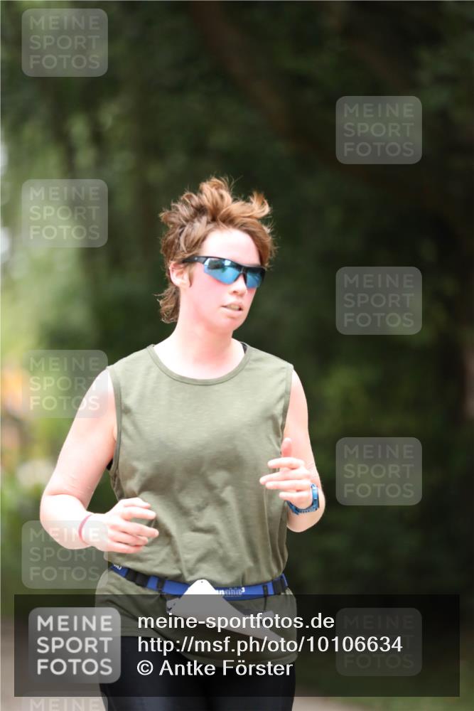 30.08.2026 - Elbe Triathlon Hamburg Antke Förster http://msf.ph/oto/10106634 30.08.2026 12:22:16 Laufen  meine-sportfotos.de