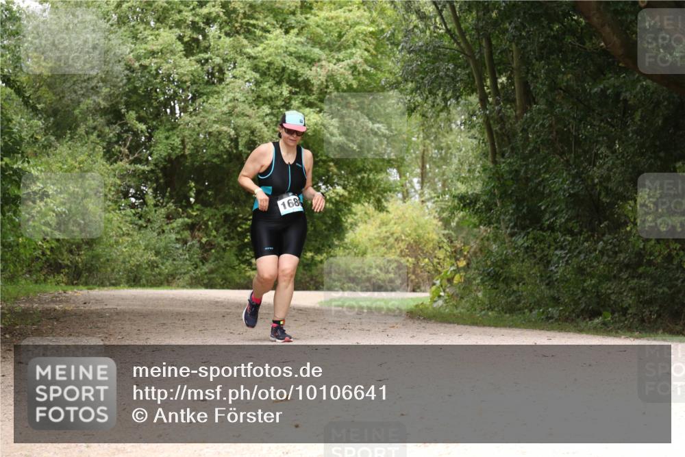 30.08.2026 - Elbe Triathlon Hamburg Antke Förster http://msf.ph/oto/10106641 30.08.2026 12:29:38 Laufen 168 meine-sportfotos.de