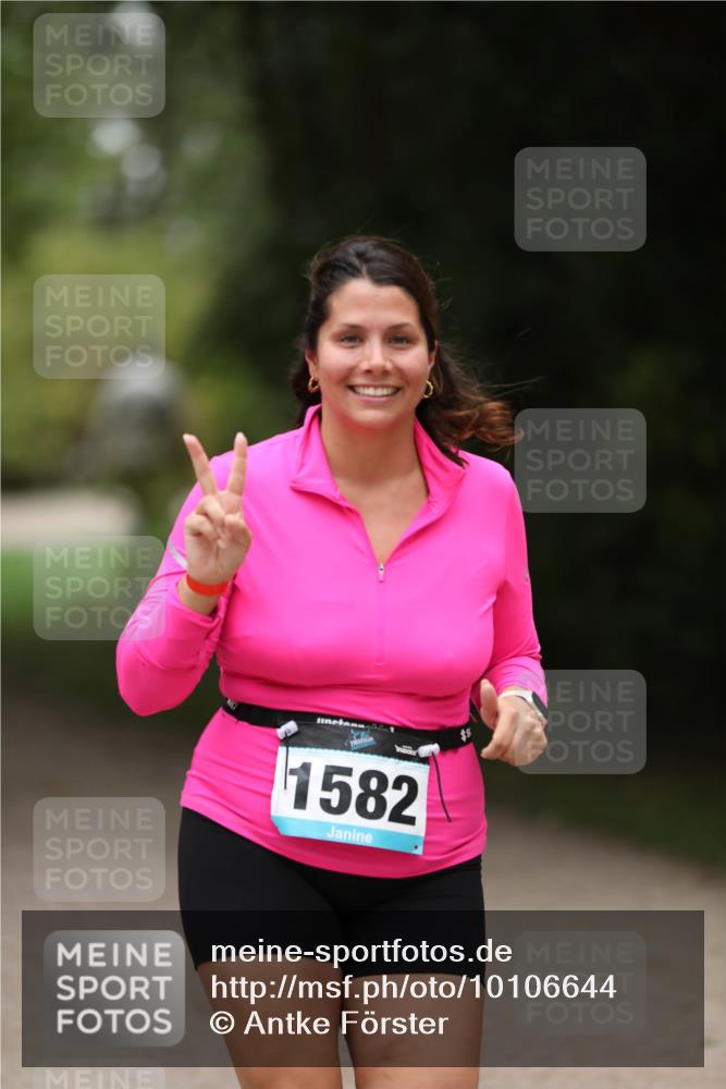 30.08.2026 - Elbe Triathlon Hamburg Antke Förster http://msf.ph/oto/10106644 30.08.2026 12:22:20 Laufen 1582 meine-sportfotos.de