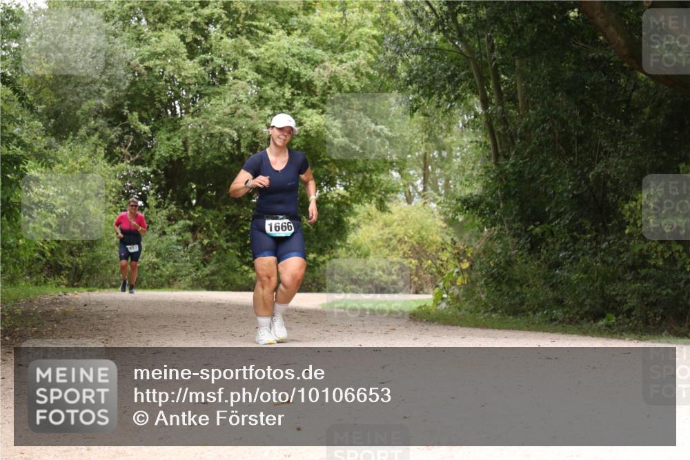 30.08.2026 - Elbe Triathlon Hamburg Antke Förster http://msf.ph/oto/10106653 30.08.2026 12:29:59 Laufen 1666, 693 meine-sportfotos.de