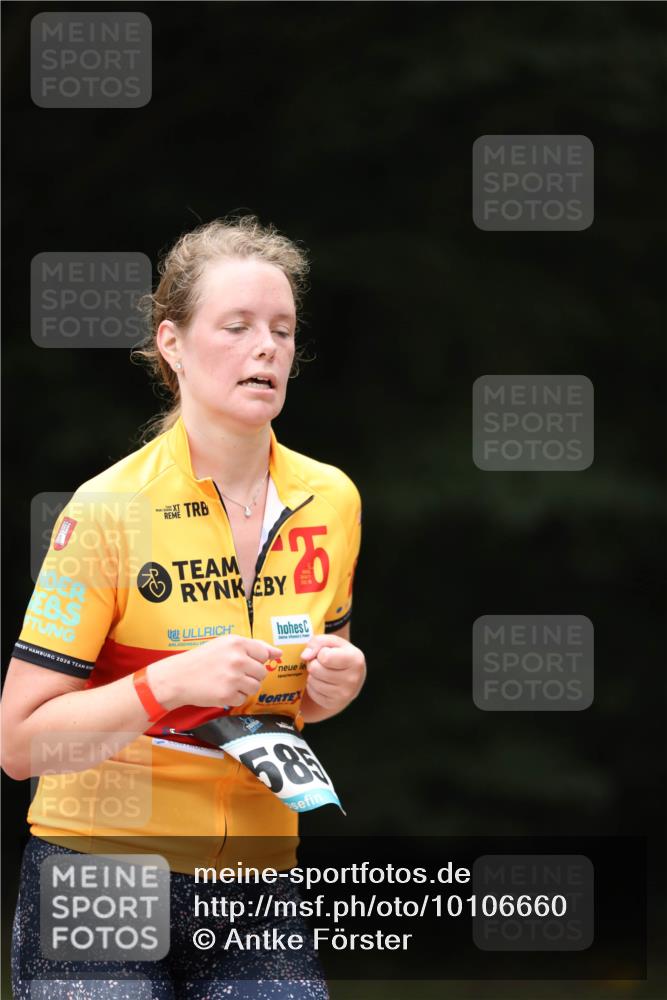 30.08.2026 - Elbe Triathlon Hamburg Antke Förster http://msf.ph/oto/10106660 30.08.2026 12:22:37 Laufen 2026, 58 meine-sportfotos.de