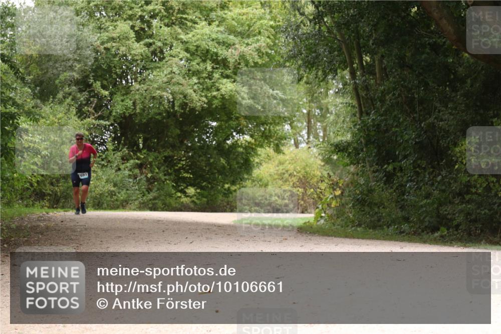 30.08.2026 - Elbe Triathlon Hamburg Antke Förster http://msf.ph/oto/10106661 30.08.2026 12:30:02 Laufen 693 meine-sportfotos.de
