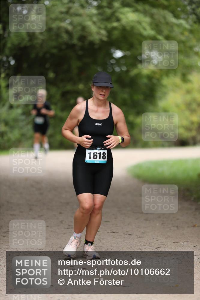 30.08.2026 - Elbe Triathlon Hamburg Antke Förster http://msf.ph/oto/10106662 30.08.2026 12:22:44 Laufen 1618 meine-sportfotos.de