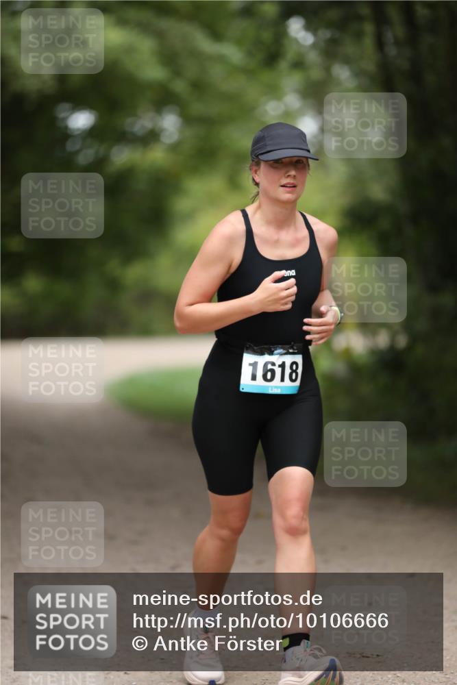 30.08.2026 - Elbe Triathlon Hamburg Antke Förster http://msf.ph/oto/10106666 30.08.2026 12:22:45 Laufen 1618 meine-sportfotos.de