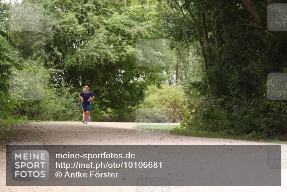 30.08.2026 - Elbe Triathlon Hamburg Antke Förster http://msf.ph/oto/10106681 30.08.2026 12:30:28 Laufen  meine-sportfotos.de