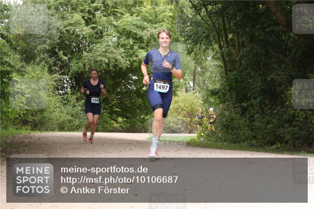 30.08.2026 - Elbe Triathlon Hamburg Antke Förster http://msf.ph/oto/10106687 30.08.2026 12:30:36 Laufen 1592, 1497 meine-sportfotos.de