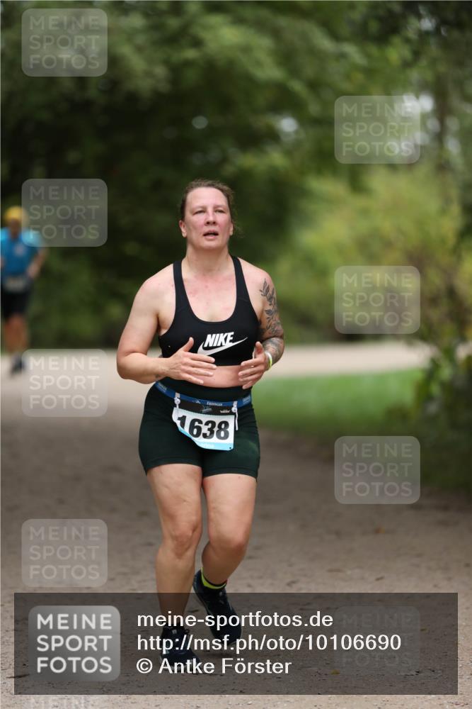 30.08.2026 - Elbe Triathlon Hamburg Antke Förster http://msf.ph/oto/10106690 30.08.2026 12:22:59 Laufen 1638 meine-sportfotos.de