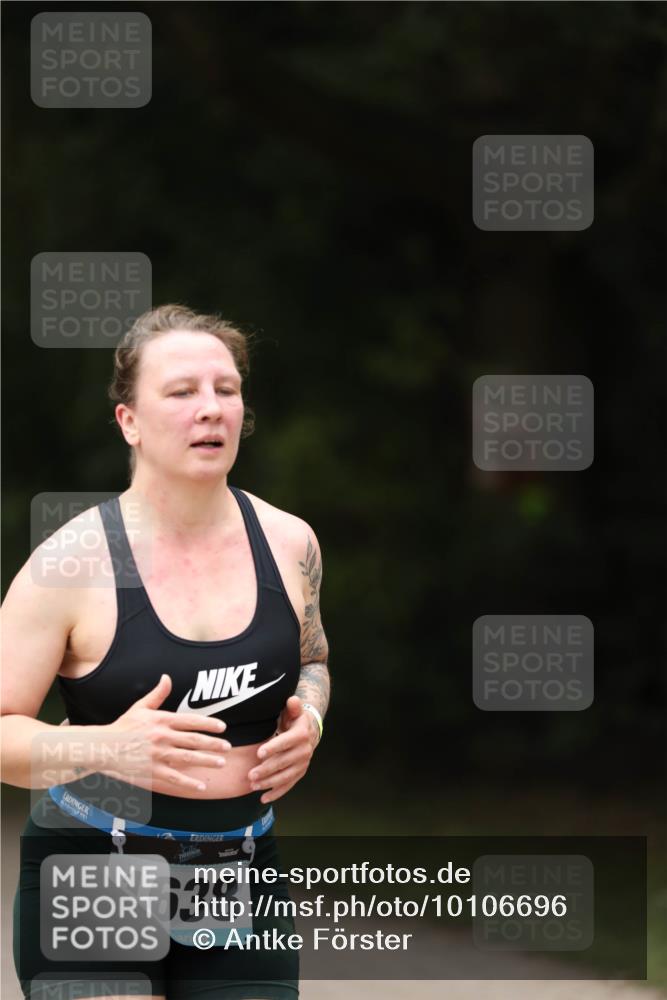 30.08.2026 - Elbe Triathlon Hamburg Antke Förster http://msf.ph/oto/10106696 30.08.2026 12:23:01 Laufen 638 meine-sportfotos.de