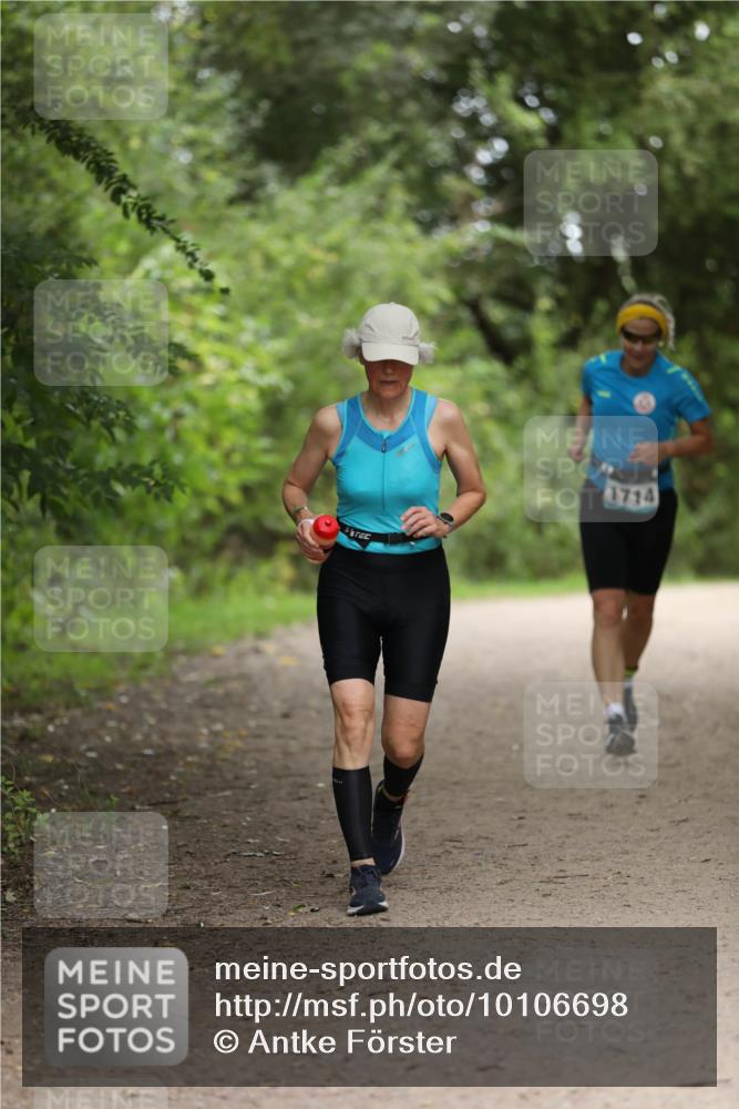 30.08.2026 - Elbe Triathlon Hamburg Antke Förster http://msf.ph/oto/10106698 30.08.2026 12:23:05 Laufen 1714 meine-sportfotos.de
