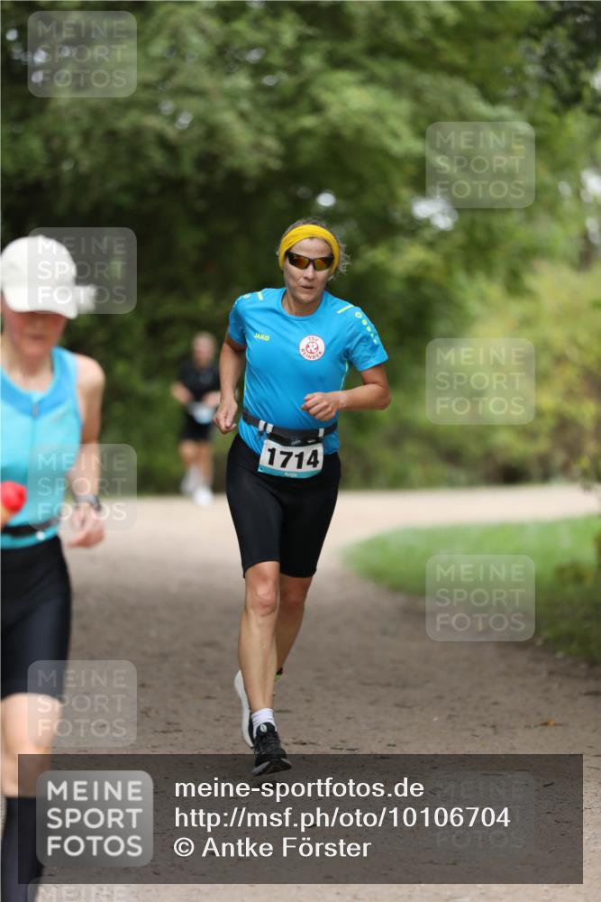 30.08.2026 - Elbe Triathlon Hamburg Antke Förster http://msf.ph/oto/10106704 30.08.2026 12:23:07 Laufen 1714 meine-sportfotos.de
