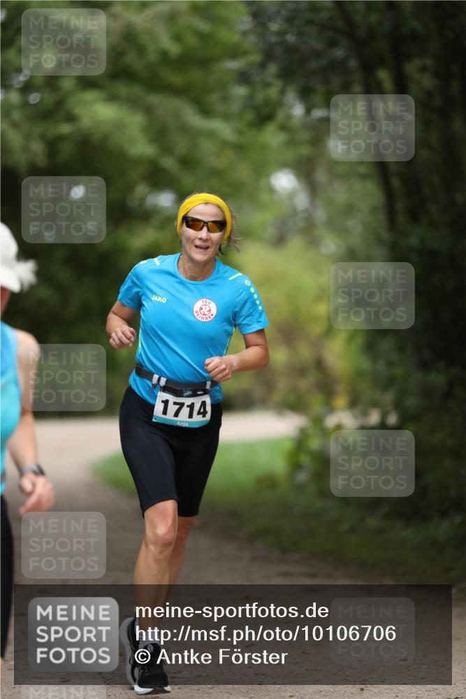30.08.2026 - Elbe Triathlon Hamburg Antke Förster http://msf.ph/oto/10106706 30.08.2026 12:23:08 Laufen 1714 meine-sportfotos.de