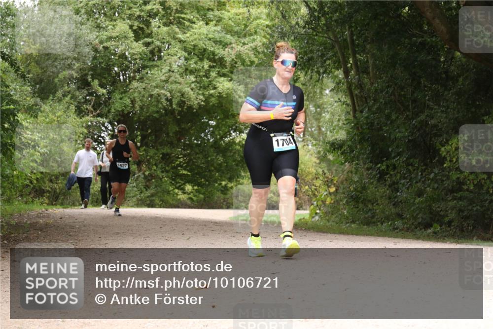30.08.2026 - Elbe Triathlon Hamburg Antke Förster http://msf.ph/oto/10106721 30.08.2026 12:31:02 Laufen 1627, 1704 meine-sportfotos.de