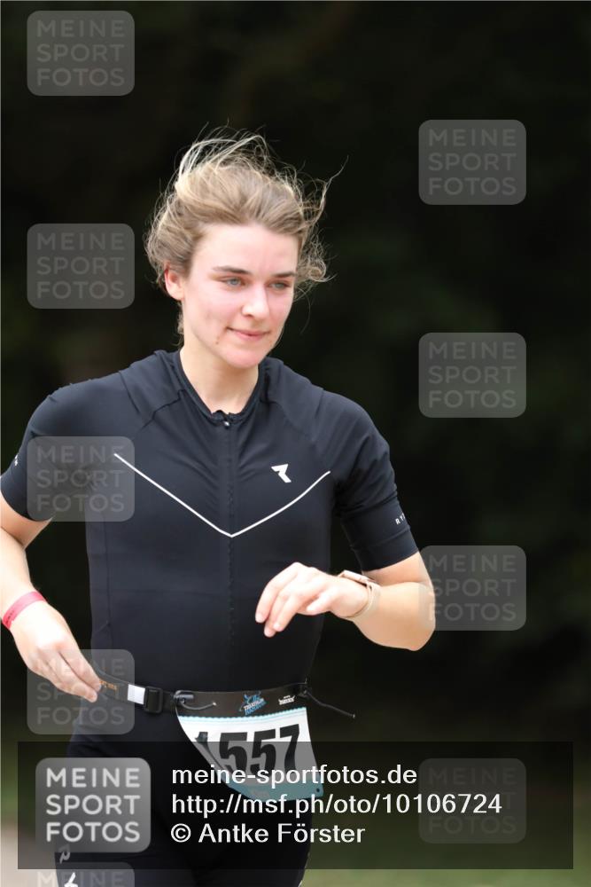 30.08.2026 - Elbe Triathlon Hamburg Antke Förster http://msf.ph/oto/10106724 30.08.2026 12:23:23 Laufen 557 meine-sportfotos.de