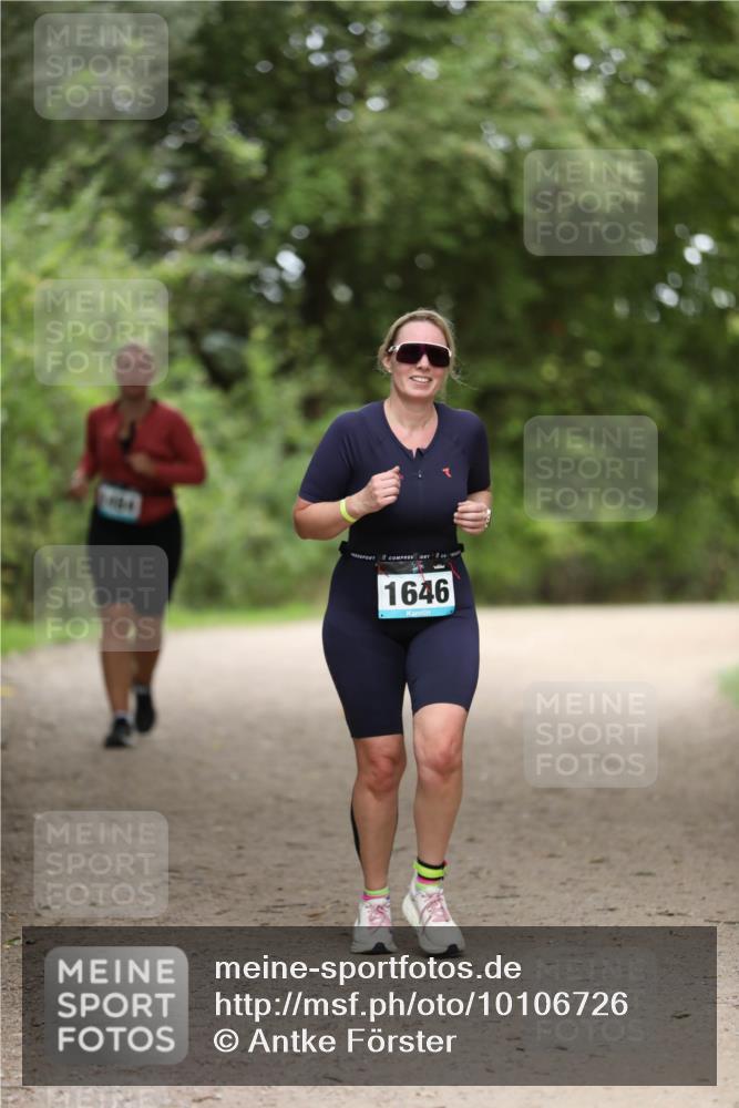 30.08.2026 - Elbe Triathlon Hamburg Antke Förster http://msf.ph/oto/10106726 30.08.2026 12:23:30 Laufen 104, 1646 meine-sportfotos.de
