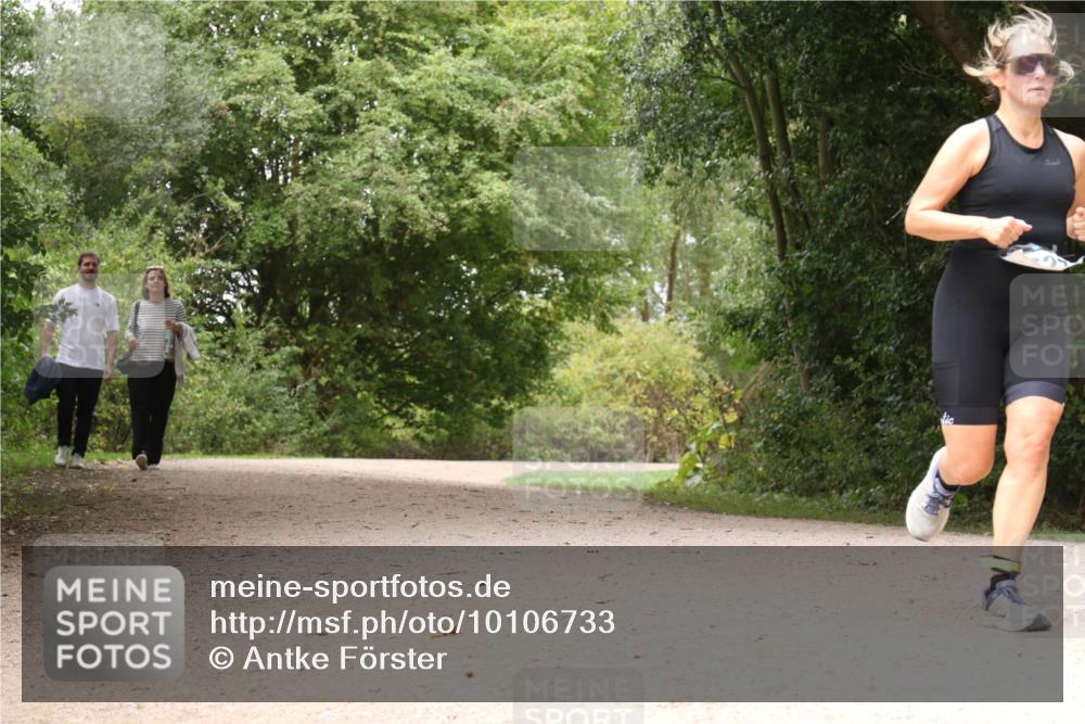 30.08.2026 - Elbe Triathlon Hamburg Antke Förster http://msf.ph/oto/10106733 30.08.2026 12:31:08 Laufen  meine-sportfotos.de