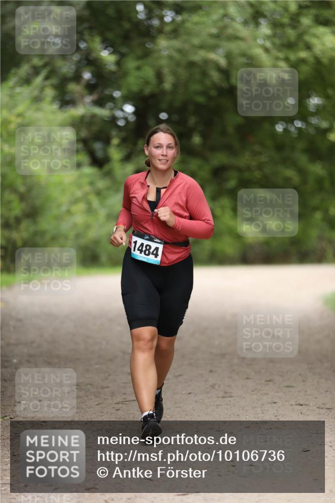 30.08.2026 - Elbe Triathlon Hamburg Antke Förster http://msf.ph/oto/10106736 30.08.2026 12:23:35 Laufen 1484 meine-sportfotos.de