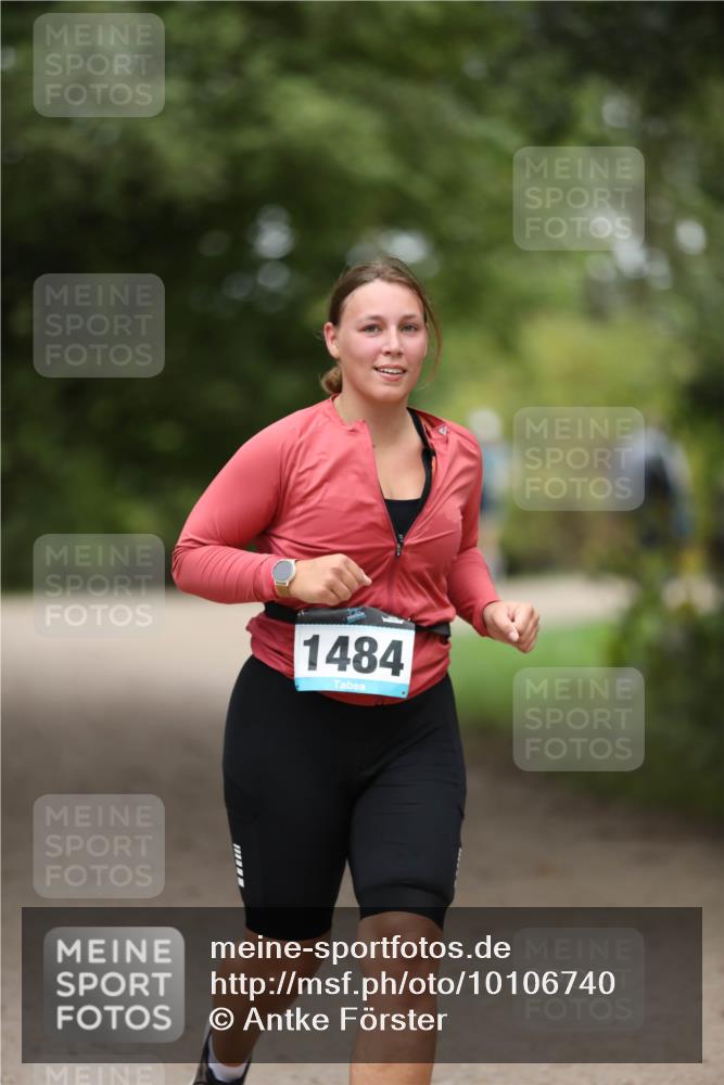 30.08.2026 - Elbe Triathlon Hamburg Antke Förster http://msf.ph/oto/10106740 30.08.2026 12:23:36 Laufen 1484 meine-sportfotos.de