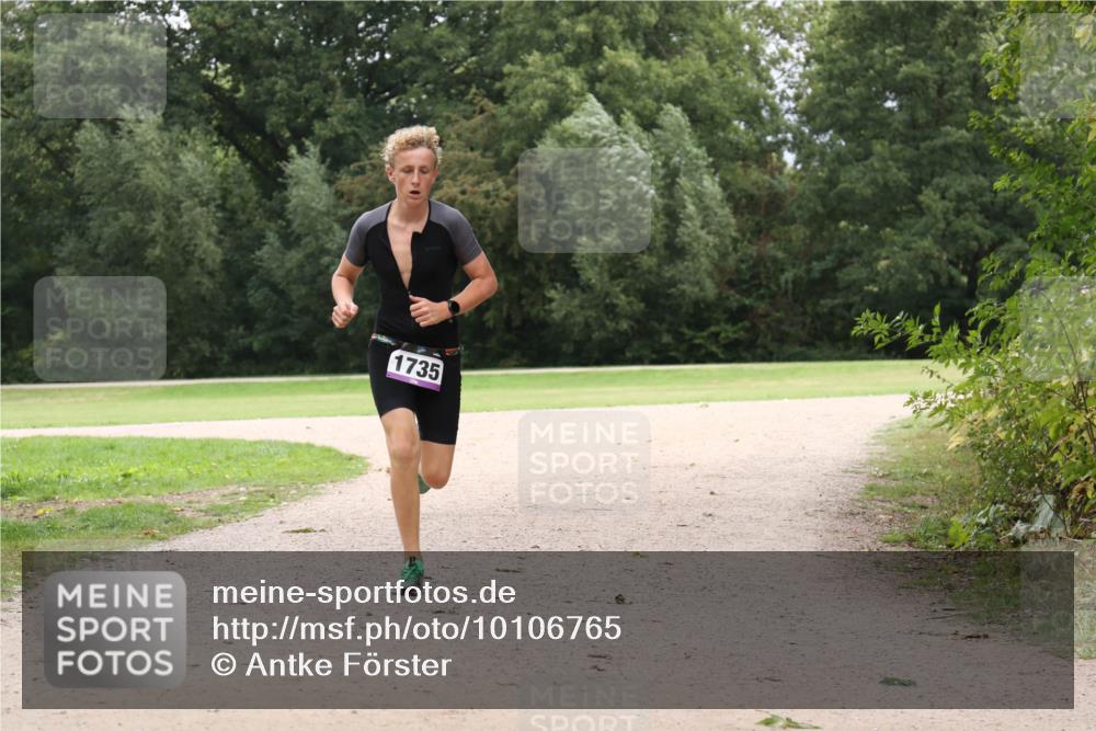 30.08.2026 - Elbe Triathlon Hamburg Antke Förster http://msf.ph/oto/10106765 30.08.2026 12:34:01 Laufen  meine-sportfotos.de